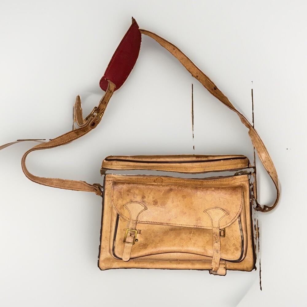 Vintage Leather Safari Crossbody Bag Crown Zipper Camera Satchel Distressed